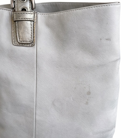 Coach Soho 2011 In Oyster with metallic leather trim - Picture 8 of 9